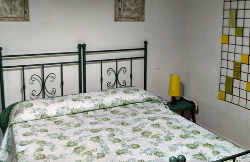Bazzano Inferiore House | B&B CASTELLO GIRASOLE - Double room