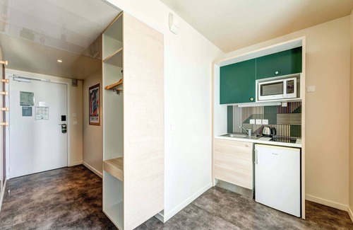 Saint-Ouen Hotel | B&B HOME Paris Mairie de Saint-Ouen