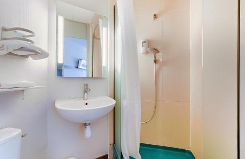 Grand Sud Hotel | B&B HOTEL Aix-en-Provence Pont de l'Arc