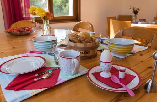 Pratteln Bed & Breakfast | B&B Kalimera Pratteln