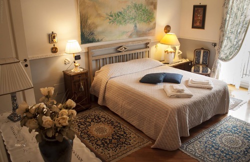 Cava de' Tirreni Bed & Breakfast | B&B L'Incanto,nThe b&b in the historic center. Just 2 km from the Amalfi Coast!