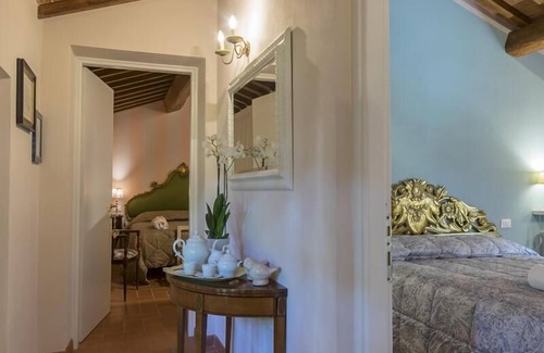 Lucca Historical Center House | B&B La Chiusa Delle Monache