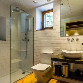 Sant Feliu de Pallerols Bed & Breakfast | B&B La Rectoria de Sant Miquel de Pineda