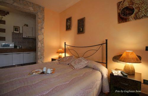 Magugnano Bed & Breakfast | B&B Le Palme d'Oro