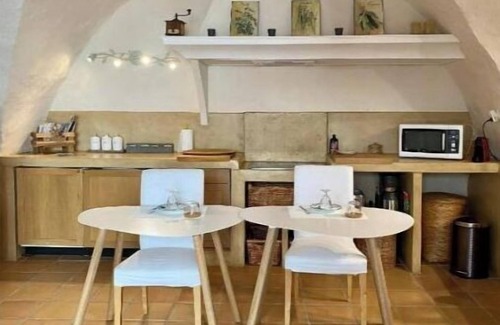La Roque-d'Antheron Apartment | B&B Villa des Muses in the heart of a village in Provence