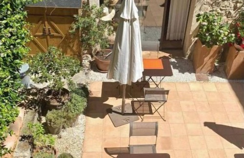 La Roque-d'Antheron Apartment | B&B Villa des Muses in the heart of a village in Provence