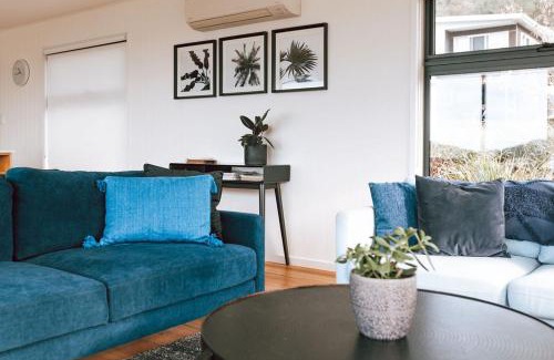 Bicheno House | B e a c h H o u s e X I V