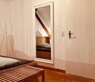 Huenxe Apartment | b e d & a g e d e s i g n -medium- wunderschönes Zimmer mit Bad b e d & a g e d e s i g n -small- wunderschönes Zimmer mit Bad Rechnungserstellung für Geschäftsreisende & Firmen