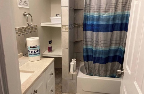 Dorchester House | B Spacious Apt easy commute to Downtown Boston