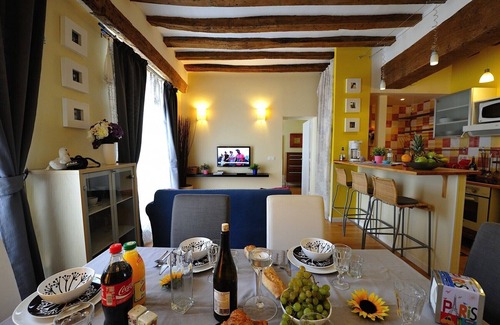 Arts-et-Metiers Apartment | B2DF Eternity