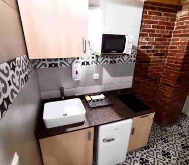 Sants-Badal Apartment | B6 Apartamento duplex con terraza y balcon a 2 calles del metro