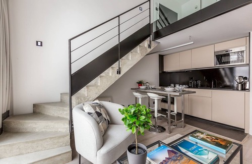 15th Arrondissement Apartment | B6 Loft Duplex 175Blo-Paris Convention
