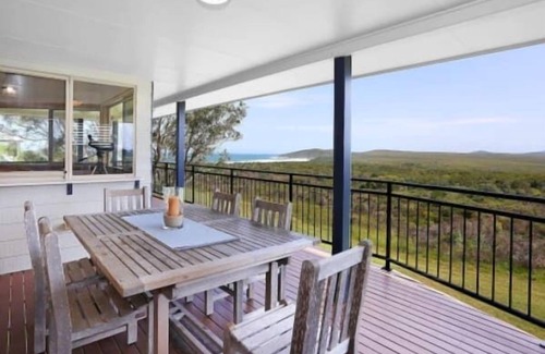 Angourie House | Baan Lek Sabai - Oceanstays