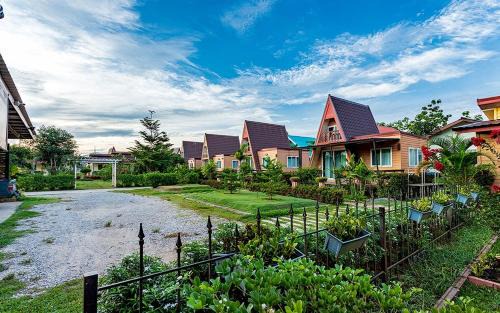 Tha Sut House | Baan Sin Suk