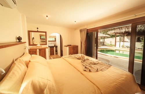 Hin Hong Villa | Baan Ya Kha, 5 bedrooms private tropical living and resort