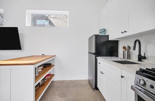East MLK House | Backyard Getaway/2BR/Loft/Ideal location