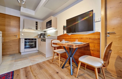 Garmisch-Partenkirchen Apartment | Bader Suites