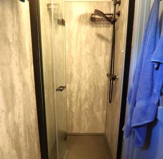 Banbury Other | Badger's Den Shepherd's Hut