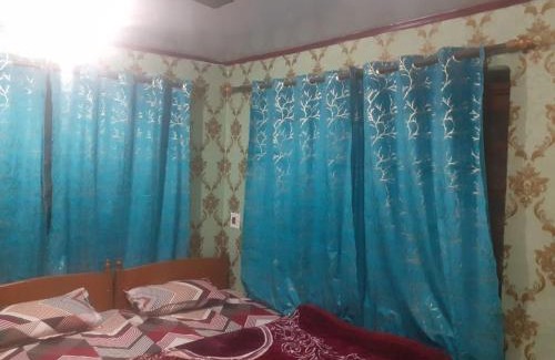Dal Lake House | Baghban guest house