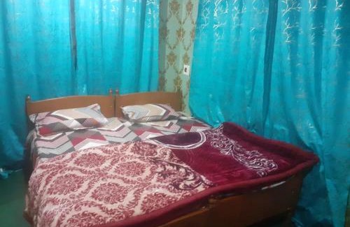 Dal Lake House | Baghban guest house