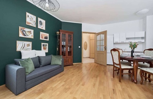 Fabryczna Apartment | Bajana 13 | Spacious Studio | Quiet neighborhood