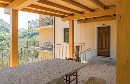 Val Rezzo House | Balcone Di Alex & Thomas, Val Rezzo, Italy