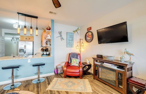 Smith Mountain Lake Condo | Balcony & Serene Views: Cozy Condo in Huddleston!