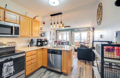 Smith Mountain Lake Condo | Balcony & Serene Views: Cozy Condo in Huddleston!