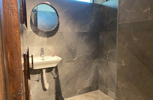 Lajpat Nagar House | Bali Mantran