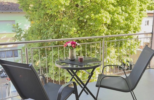 Neureut Sudlicher Teil Apartment | Balkonliebe Karlsruhe - washing machine, underfloor heating, parking space