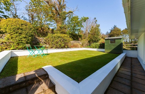 Maughold Cottage | Ballajora Cottage - a holiday cottage that sleeps 4 guests in 3 bedrooms
