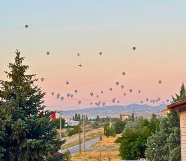 Avanos Villa | Balloons View Cozy Garden Home in Cappadocia