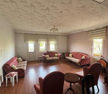 Avanos Villa | Balloons View Cozy Garden Home in Cappadocia