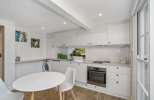 Mosman Apartment | Balmoral Cabana - only 150m to Balmoral Beach