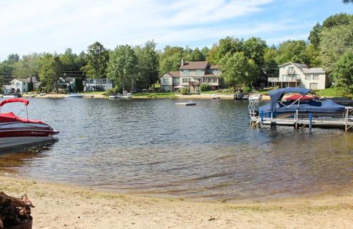 Moultonborough House | Balmoral Getaway