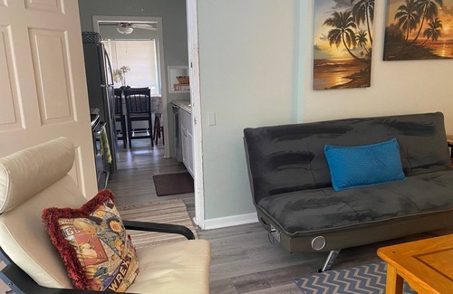 Lake Worth Corridor House | Banana Beach Compound