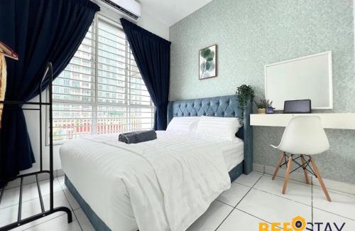 Bandar Saujana Putra Apartment | Bandar Saujana Putra Skypark Residence Pool View 8PAX Netflix