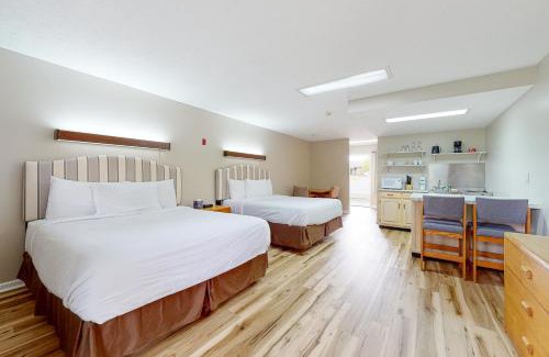 Baneberry Hotel | Baneberry Inn 4