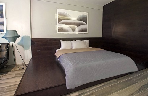 Sukhumvit House | Bangkok2510: 420 friendly, spacious luxury atop 80s barcade
