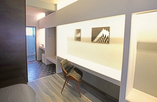 Sukhumvit House | Bangkok2510: 420 friendly, spacious luxury atop 80s barcade