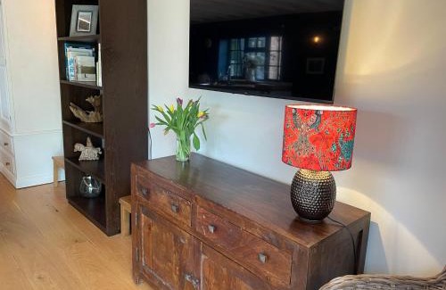 Great Wolford Apartment | Bank Cottage Studio - luxury Cotswolds haven for two