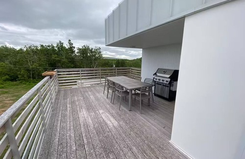 Inverness House | Banks Rd Modern Oceanside Oasis