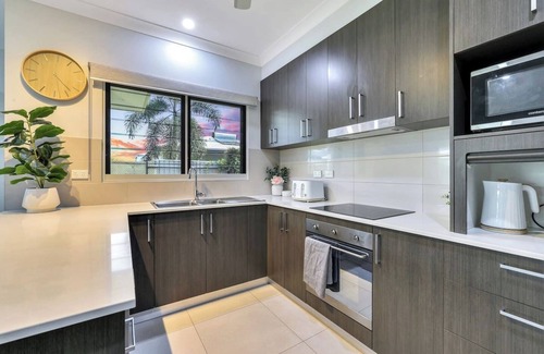 Zuccoli House | Banksia House | Modern 3 Bed 2 Bath