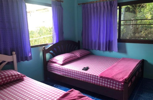 Koh Lan House | Bann Pa Su (บ้านป้าสุ)