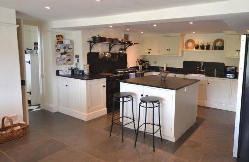 Bantham House | Bantham House, Bantham, South Devon - a few steps from golden sandy beaches