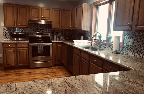 Albrightsville House | Bar house, Sauna, Game room Hot Tube 3,5bath Central AC, WiFi, lakes, pools, ski