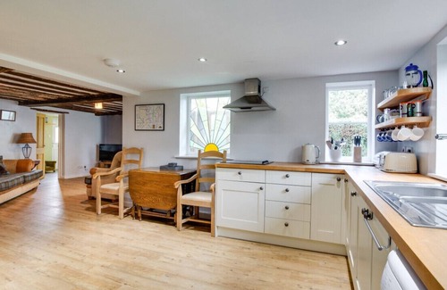 Reepham House | Bar Lane Cottage - Three Bedroom House, Sleeps 5