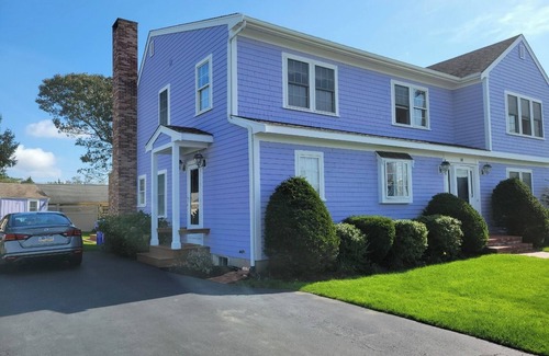 Bourne House | "Barefeet Retreat" ~ A Family House In Bourne With A Lovely Water View