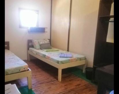 Dumaguete Cabin | Barkada Aircon Room