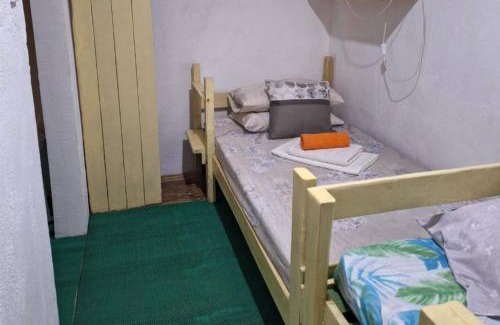 Dumaguete Cabin | Barkada Aircon Room